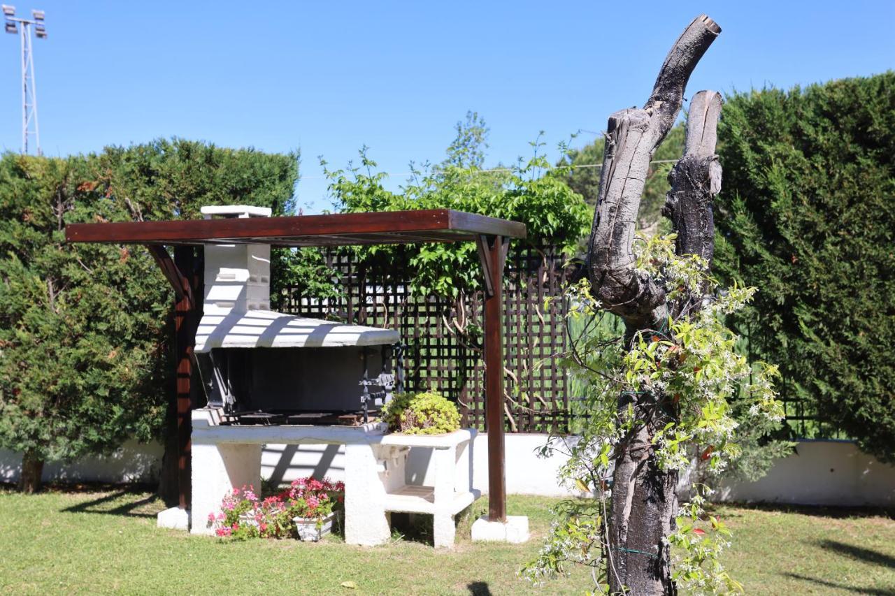 K-Home Villa, Your Enchanting Getaway Pefkochori Exterior photo